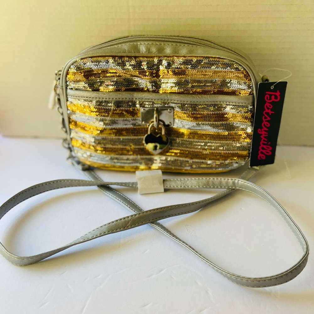 Betseyville Gold Silver Sequin Crossbody Bag – Small Purse – NWT